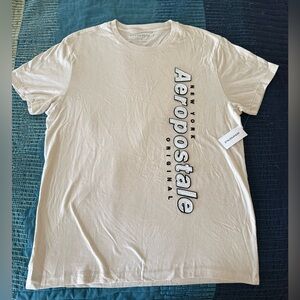 NWT! Aeropostale Men's Cream T-Shirt